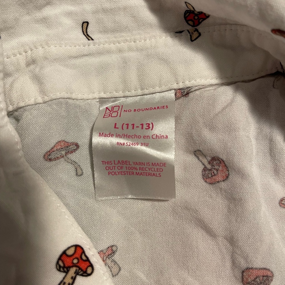 Mushroom Button down - Picture 2 of 3